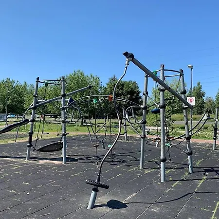 Appartamento Song Festival 5-10 Minutes From Airport, Bus Station, Festival Area