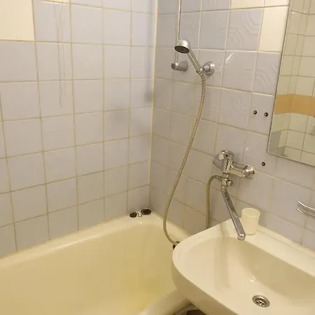 Song Festival 5-10 Minutes From Airport, Bus Station, Festival Area