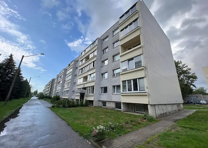 Song Festival 5-10 Minutes From Airport, Bus Station, Festival Area *