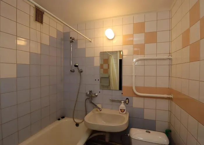 Song Festival 5-10 Minutes From Airport, Bus Station, Festival Area