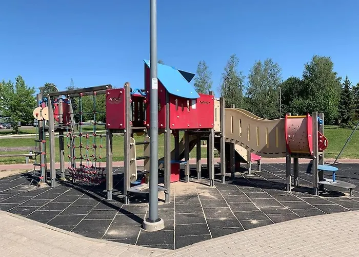 Апартаменты Song Festival 5-10 Minutes From Airport, Bus Station, Festival Area Таллин