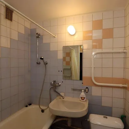 Song Festival 5-10 Minutes From Airport, Bus Station, Festival Area